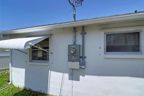 Villa ou maison à vendre à New Port Richey, Floride: 2 chambres, 101.45 m2 № 2204048 - photo 20