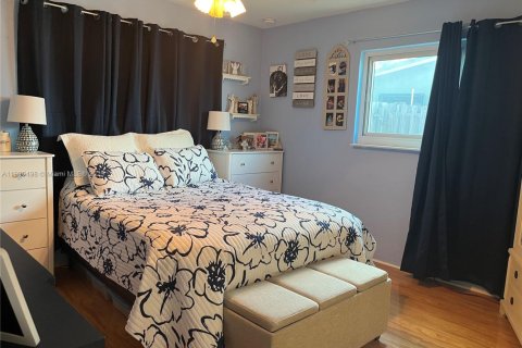 Villa ou maison à vendre à Dania Beach, Floride: 3 chambres, 144.93 m2 № 1965869 - photo 10