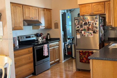 Villa ou maison à vendre à Dania Beach, Floride: 3 chambres, 144.93 m2 № 1965869 - photo 9