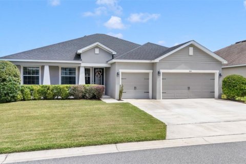 House in Lakeland, Florida 4 bedrooms, 215.35 sq.m. № 1911403 - photo 2