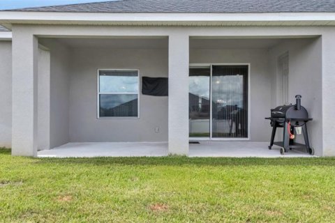 House in Lakeland, Florida 4 bedrooms, 215.35 sq.m. № 1911403 - photo 13