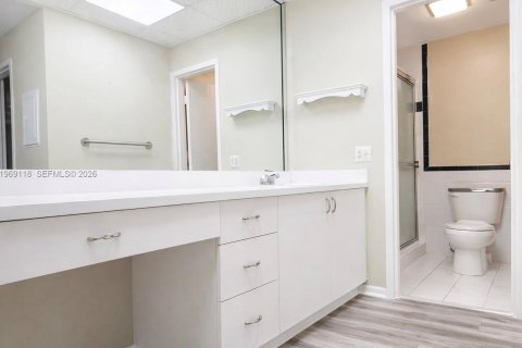 Condominio en venta en Hollywood, Florida, 2 dormitorios, 104.05 m2 № 2030283 - foto 13