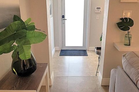 Villa ou maison à vendre à Fort Lauderdale, Floride: 3 chambres, 142.33 m2 № 2283162 - photo 2