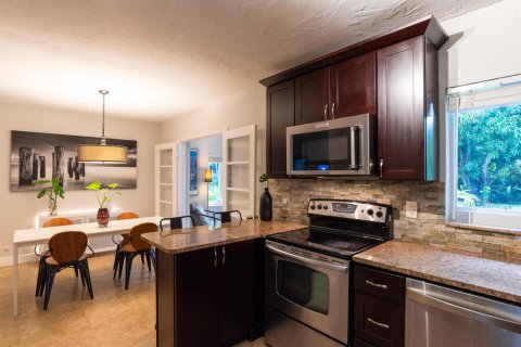 Villa ou maison à vendre à Fort Lauderdale, Floride: 3 chambres, 142.33 m2 № 2283162 - photo 11