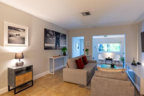 Villa ou maison à vendre à Fort Lauderdale, Floride: 3 chambres, 142.33 m2 № 2283162 - photo 7