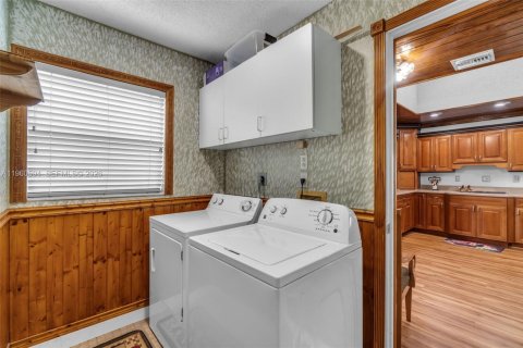 Villa ou maison à vendre à Homestead, Floride: 2 chambres, 120.96 m2 № 2027733 - photo 19