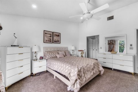 Villa ou maison à vendre à Homestead, Floride: 2 chambres, 120.96 m2 № 2027733 - photo 21