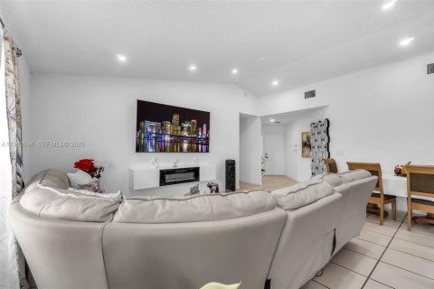 Villa ou maison à vendre à Homestead, Floride: 2 chambres, 120.96 m2 № 2027733 - photo 10