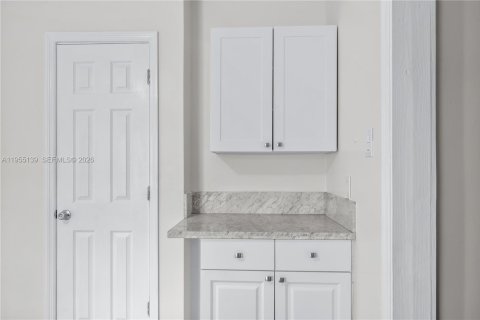 Снять в аренду виллу или дом в Форт-Лодердейл, Флорида 23.23м2, № 2009945 - фото 12