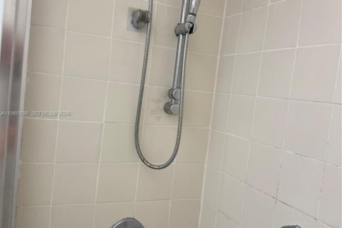 Condominio en venta en Miami, Florida, 1 dormitorio, 57.04 m2 № 2027817 - foto 14