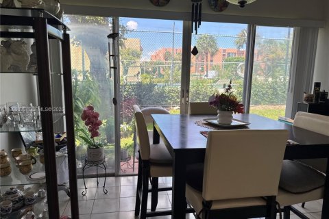 Condominio en venta en Miami, Florida, 1 dormitorio, 57.04 m2 № 2027817 - foto 23