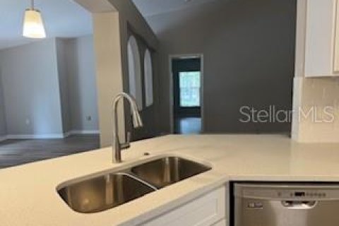 House in Valrico, Florida 3 bedrooms, 174.1 sq.m. № 1917199 - photo 5