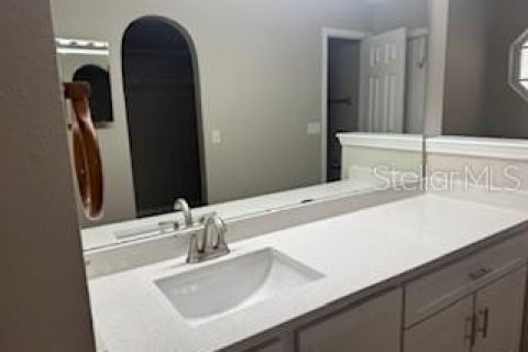 House in Valrico, Florida 3 bedrooms, 174.1 sq.m. № 1917199 - photo 17