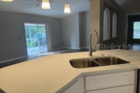 House in Valrico, Florida 3 bedrooms, 174.1 sq.m. № 1917199 - photo 6