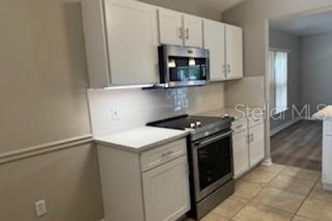 House in Valrico, Florida 3 bedrooms, 174.1 sq.m. № 1917199 - photo 7