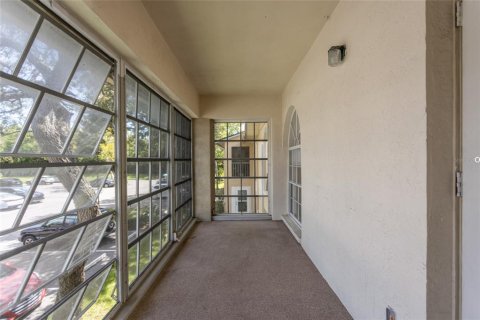 Condo in Ormond Beach, Florida, 2 bedrooms  № 1919353 - photo 8