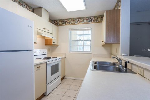 Condo in Ormond Beach, Florida, 2 bedrooms  № 1919353 - photo 3