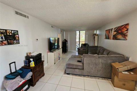 Condominio en venta en Coral Springs, Florida, 2 dormitorios, 99.22 m2 № 1888282 - foto 5