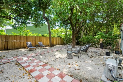 Villa ou maison à louer à Miami, Floride: 4 chambres, 203.36 m2 № 2006232 - photo 21