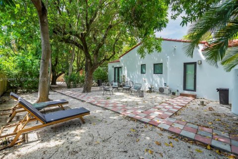 Villa ou maison à louer à Miami, Floride: 4 chambres, 203.36 m2 № 2006232 - photo 20