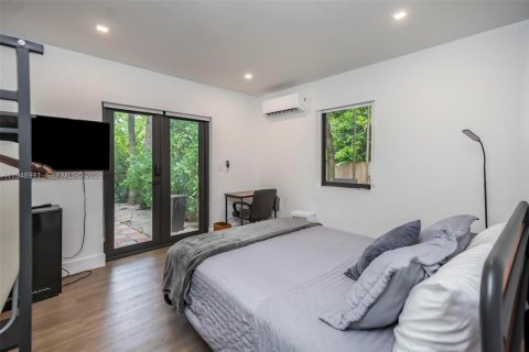 Villa ou maison à louer à Miami, Floride: 4 chambres, 203.36 m2 № 2006232 - photo 14