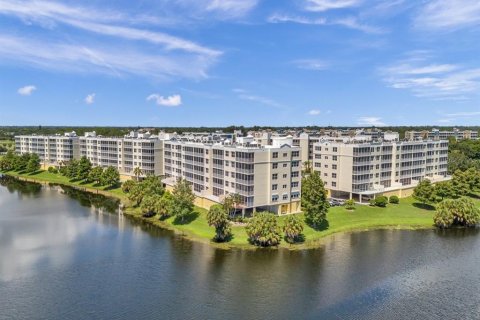 Купить кондоминиум в Ларго, Флорида 9 комнат, 167.22м2, № 1666064 - фото 14