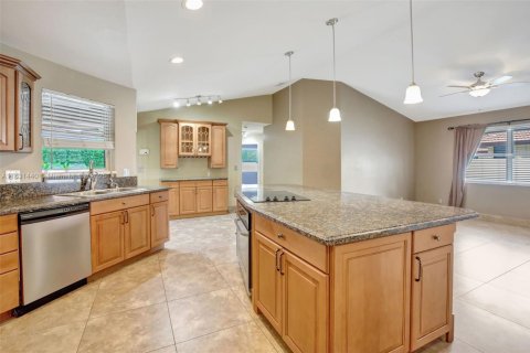 House in Plantation, Florida 4 bedrooms, 206.43 sq.m. № 1807922 - photo 19