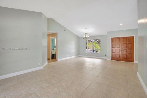 House in Plantation, Florida 4 bedrooms, 206.43 sq.m. № 1807922 - photo 16
