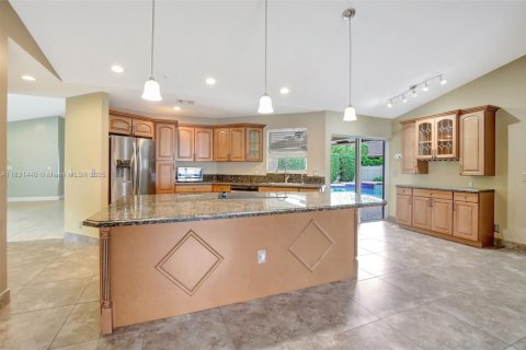House in Plantation, Florida 4 bedrooms, 206.43 sq.m. № 1807922 - photo 26