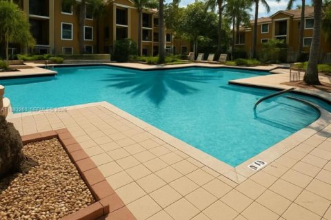 Copropriété à vendre à Tamarac, Floride: 2 chambres, 91.14 m2 № 2044866 - photo 2