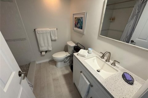 Condo in Saint Petersburg, Florida, 2 bedrooms  № 2213870 - photo 19
