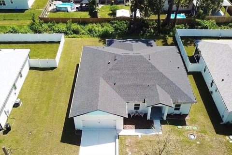 Villa ou maison à vendre à New Smyrna Beach, Floride: 3 chambres, 203.64 m2 № 2429344 - photo 3