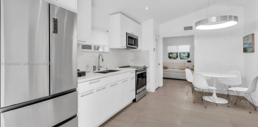Apartamento en Miami Beach, Florida 1 dormitorio, 46.45 m2 № 1989138
