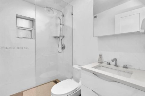 Apartamento en alquiler en Miami Beach, Florida, 1 dormitorio, 46.45 m2 № 1989138 - foto 7