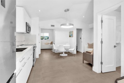 Apartamento en alquiler en Miami Beach, Florida, 1 dormitorio, 46.45 m2 № 1989138 - foto 5