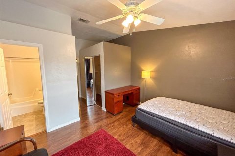 Condo in Gainesville, Florida, 2 bedrooms  № 1584189 - photo 13