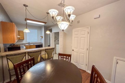 Condo in Gainesville, Florida, 2 bedrooms  № 1584189 - photo 7