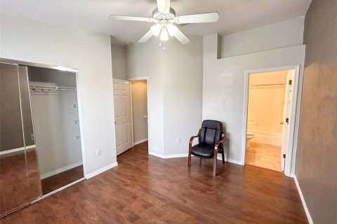 Condo in Gainesville, Florida, 2 bedrooms  № 1584189 - photo 19