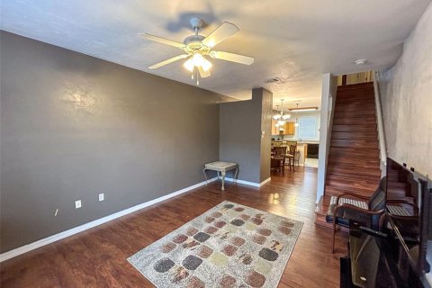 Condo in Gainesville, Florida, 2 bedrooms  № 1584189 - photo 2