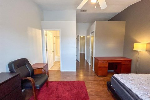 Condo in Gainesville, Florida, 2 bedrooms  № 1584189 - photo 15