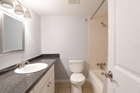 Copropriété à vendre à Gainesville, Floride: 2 chambres, 83.61 m2 № 1904329 - photo 13