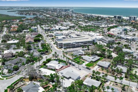 Casa en venta en Sarasota, Florida, 3 dormitorios, 175.96 m2 № 1757677 - foto 9