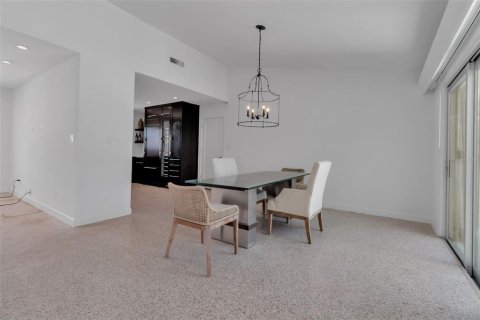 Casa en venta en Sarasota, Florida, 3 dormitorios, 175.96 m2 № 1757677 - foto 28