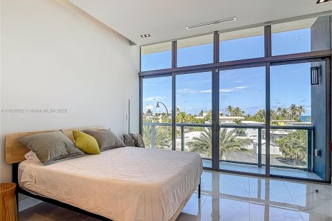 Touwnhouse à vendre à Hollywood, Floride: 3 chambres, 299.15 m2 № 1800653 - photo 30
