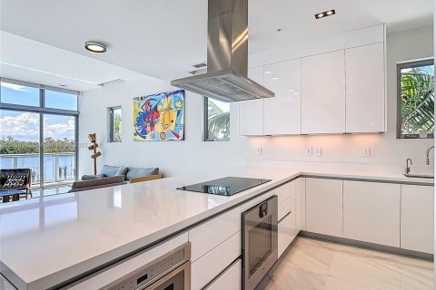 Touwnhouse à vendre à Hollywood, Floride: 3 chambres, 299.15 m2 № 1800653 - photo 7