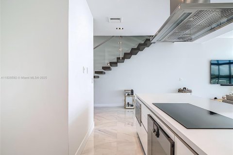 Touwnhouse à vendre à Hollywood, Floride: 3 chambres, 299.15 m2 № 1800653 - photo 10