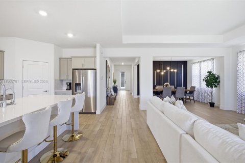 Villa ou maison à vendre à Homestead, Floride: 4 chambres, 267.56 m2 № 2030619 - photo 2