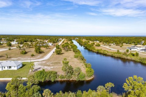 Купить земельный участок в Кейп-Корал, Флорида № 2014661 - фото 2