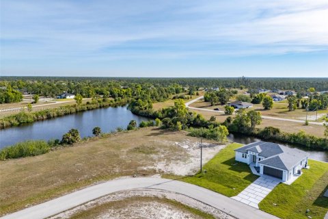 Купить земельный участок в Кейп-Корал, Флорида № 2014661 - фото 4