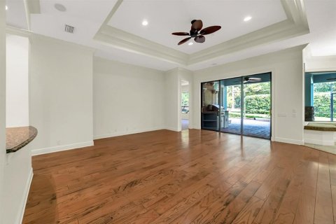 House in DeLand, Florida 3 bedrooms, 255.85 sq.m. № 2091843 - photo 30